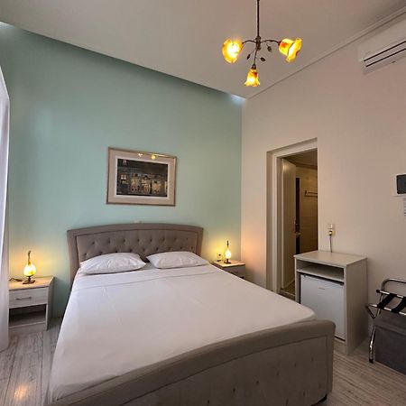 Theasis Athens Bed and Breakfast Exteriör bild