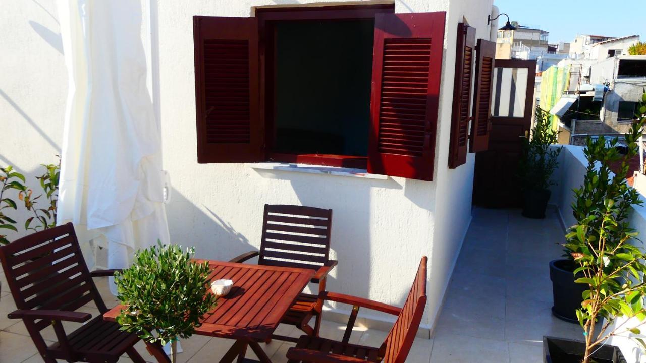 Theasis Athens Bed and Breakfast Exteriör bild