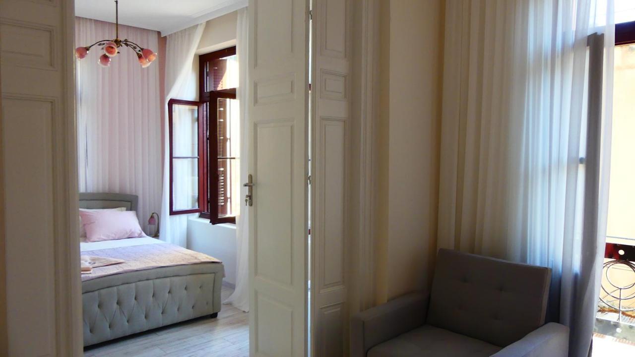 Theasis Athens Bed and Breakfast Exteriör bild
