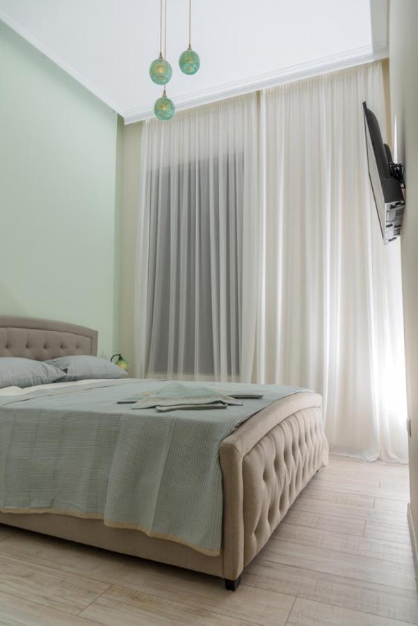 Theasis Athens Bed and Breakfast Exteriör bild