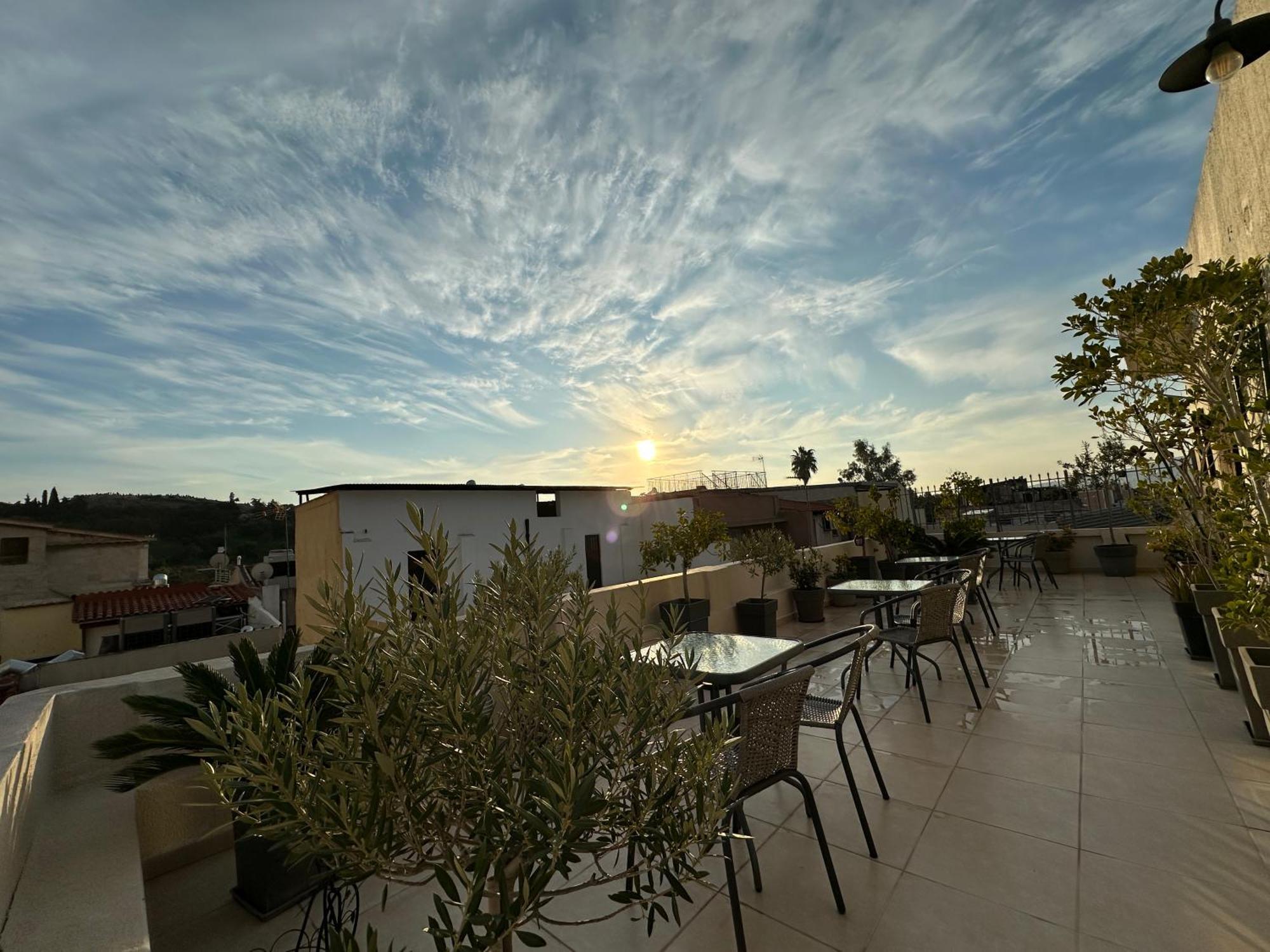 Theasis Athens Bed and Breakfast Exteriör bild